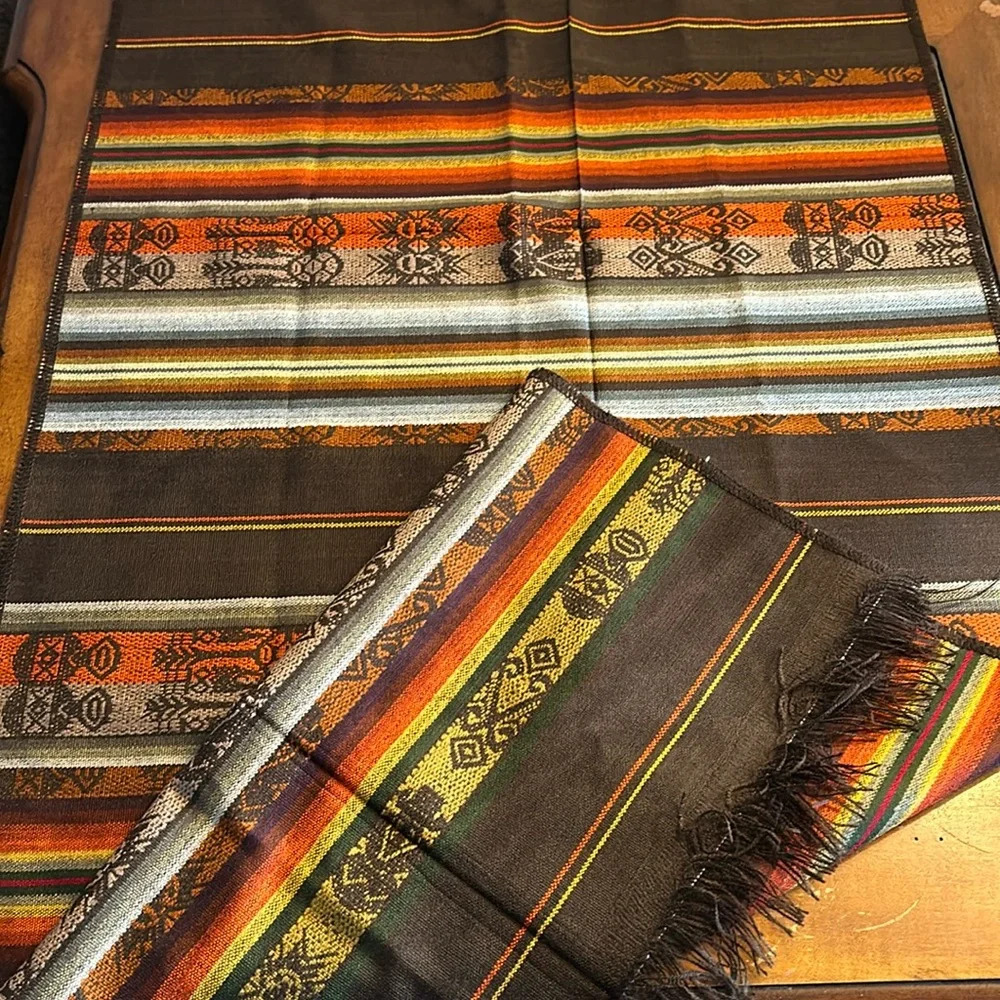 🔥🔥Brown and  orange desing TABLE RUNNER
